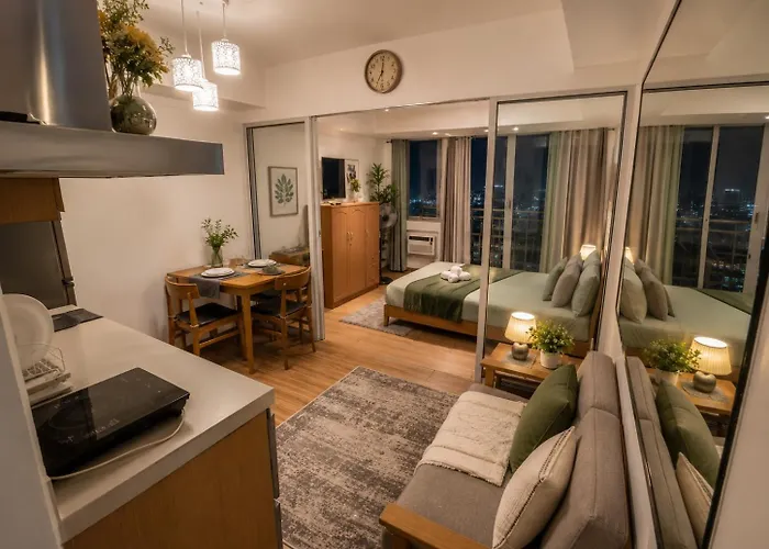 Azure Urban Residences By Value Resort *